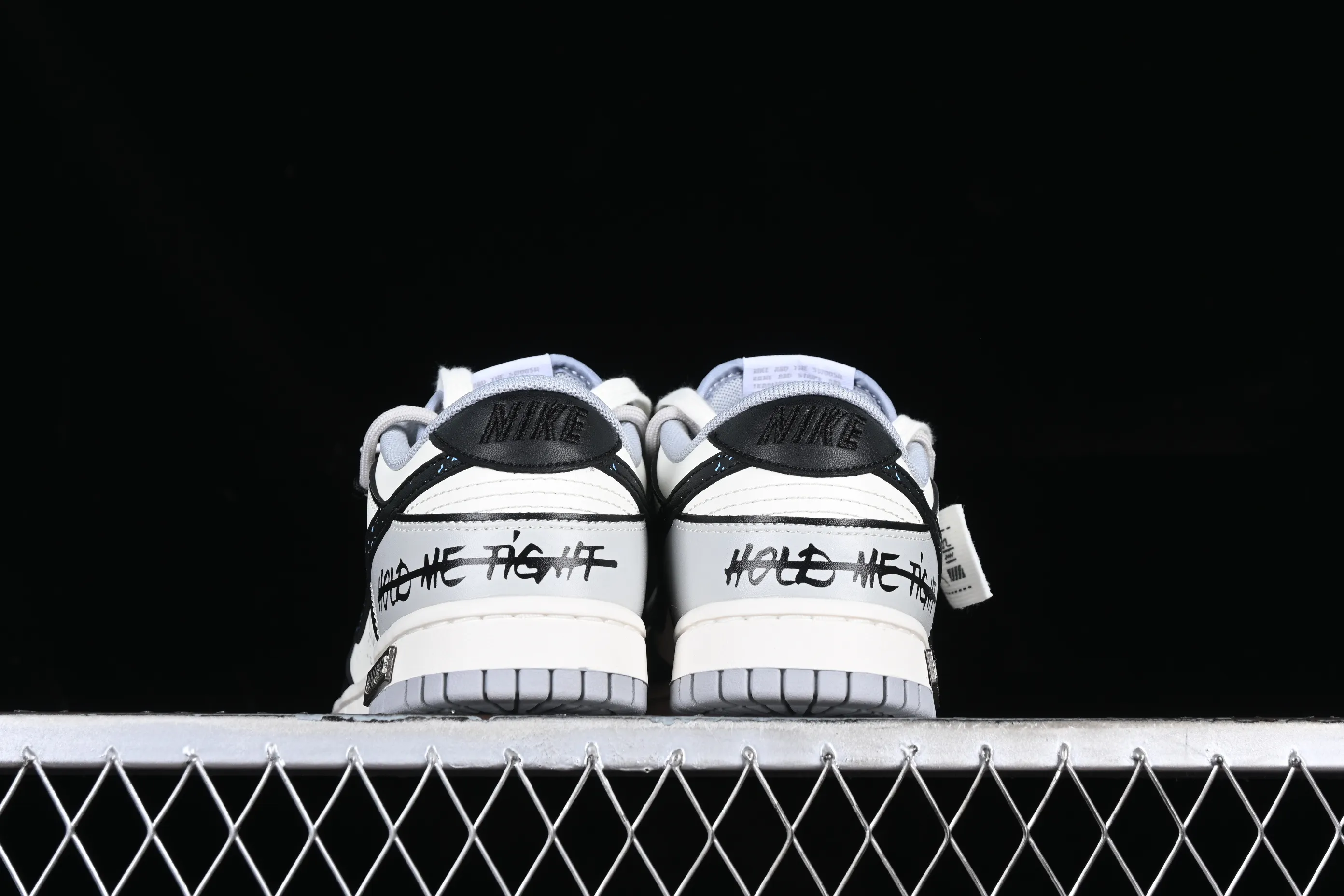 All Categories Nk SB Dunk Series Nk SB Dunk Low Low-top sneakers CS version Nk Dunk Low "Miami Hurricanes" Space Exploration Star Trek Customized version of deconstructed straps retro distressed low-top sneakers DJ6188-003